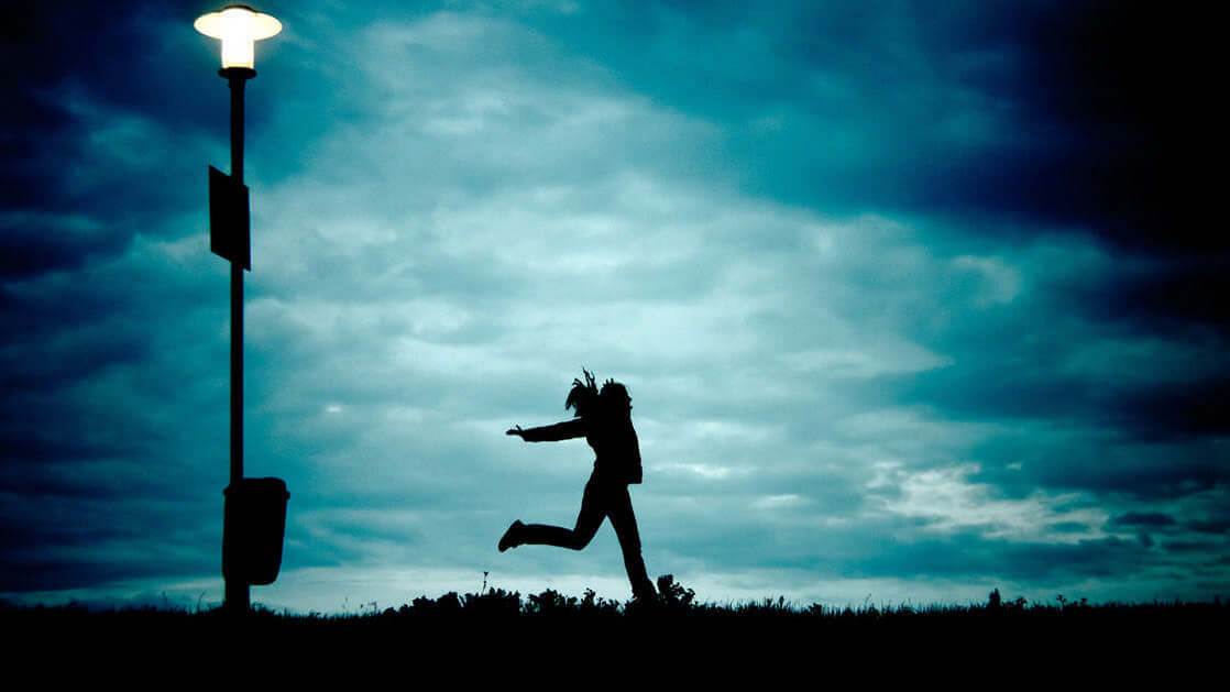 Czy posiadanie pracy daje bezpieczeństwo finansowe – fakty i mity