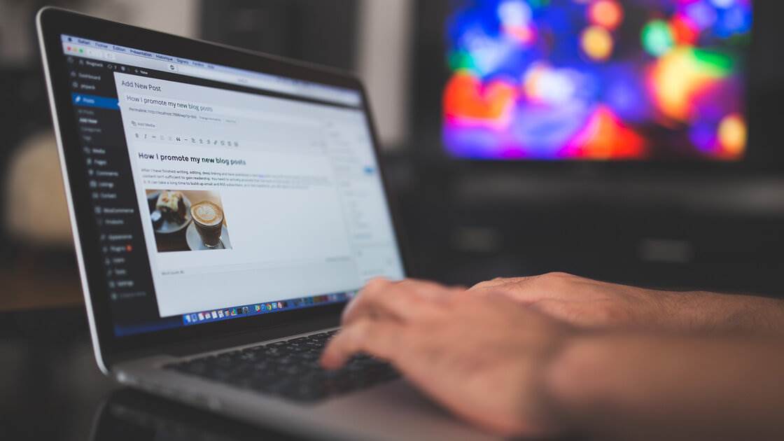 Jak zrobić stronę internetową w WordPress krok po kroku w 30 minut (bez programowania)?